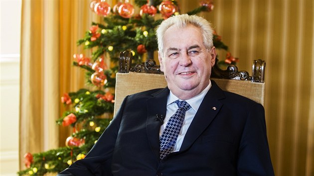 Prezident Miloš Zeman při natáčení vánočního proslovu z Lán