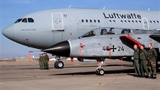 Nmecká letadla na turecké základn Incirlik (15 .prosince 2015)