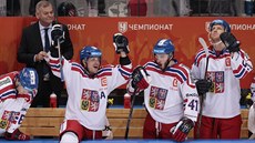 Čeští hokejisté oslavují vítězství na domácím Ruskem v rámci Channel One Cupu....