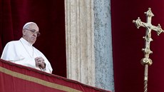 Pape Frantiek pronesl v pátek v poledne z lodie baziliky svatého Petra...