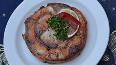 Kapí steak, sloený z prouk filet a anglické slaniny.