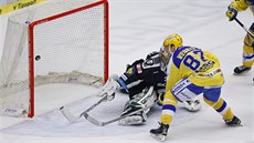 Ondej Veselý odehrál v hokejové extralize u 1 064 zápas. Z aktivních hrá soute je druhý nejzkuenjí. 