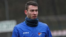 Nový trenér Vlastimil Petrela u v pondlí sledoval trénink ostravských fotbalist.