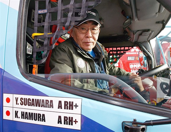 Závodníci povaují Sugawaru za výborného idie, který vdy jezdil na úplné...