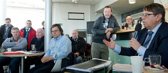 Hradecký hejtman Lubomír Franc jednal s odborái o tendru na autobusovou...