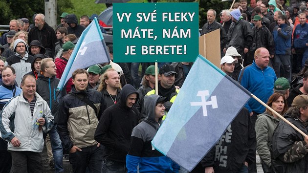 Obavy ze ztrty prce maj hornci z OKD u adu let, v roce 2013 kvli tomu protestovali v ulicch Ostravy.