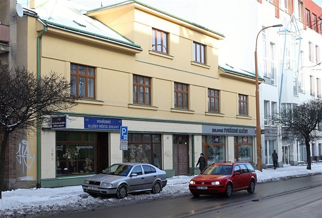 Jihlava má novou zvlá�tnost. V jednom dom� si kancelá�e otev�ely hned t�i...