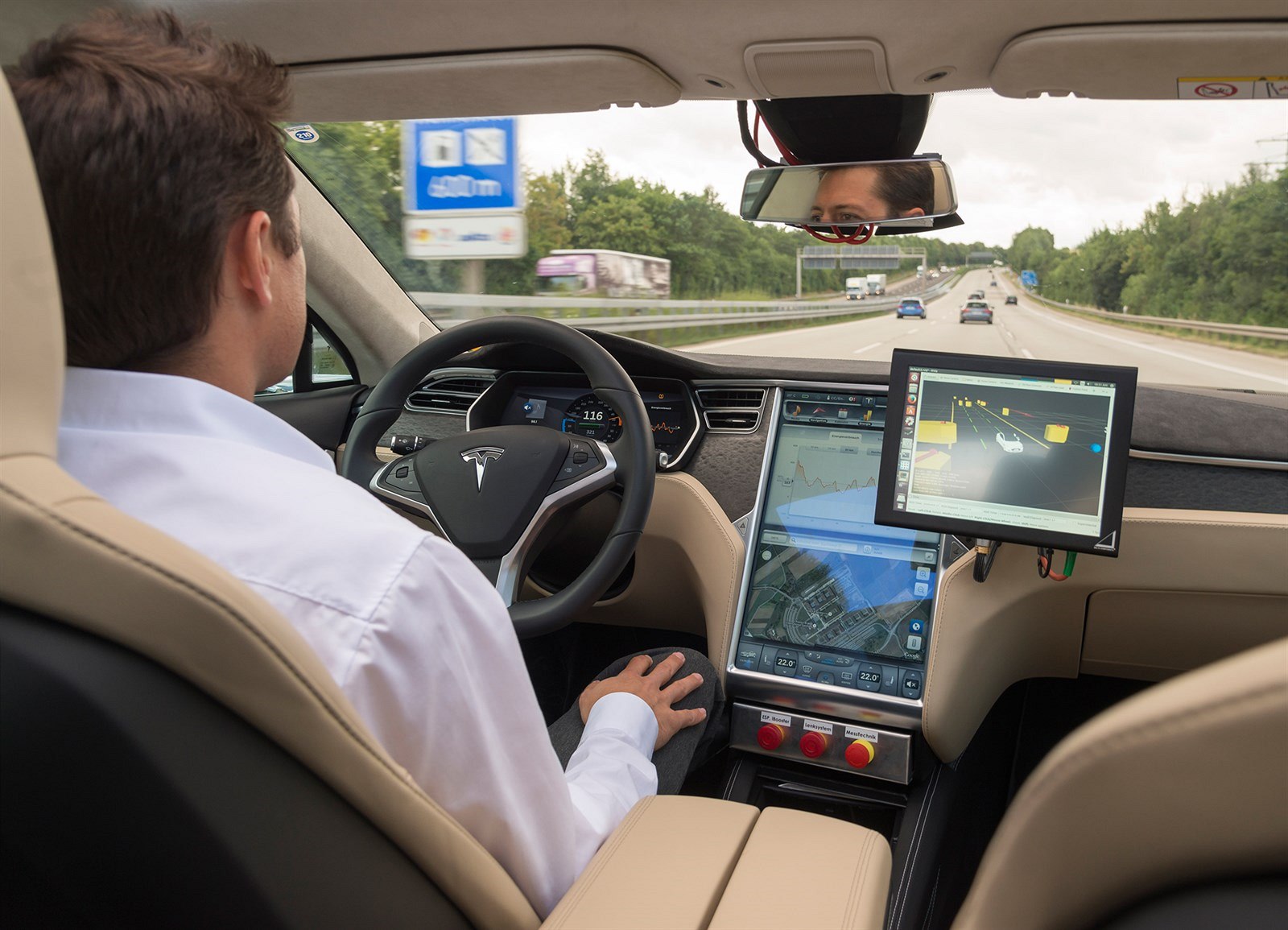 Autonomní vozidla budou pot�ebovat p�esn�j�í navigaci, ne� se kterou se spokojí dne�ní �idi�i. (ilustra�ní snímek)