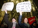 V Kolín nad Rýnem v úterý protestovaly stovky en v reakci na silvestrovské...