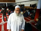 Muslimové z kolínského pedmstí Zollstock bhem páteních modliteb (8. ledna...