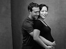 Mark Zuckerberg a jeho thotná manelka Priscilla Chanová na fotce od Annie...