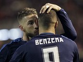 Sergio Ramos a Karim Benzema slav� g�l Realu Madrid.