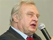 Miloslav Ransdorf na tiskov konferenci v Praze (7.1.2015)