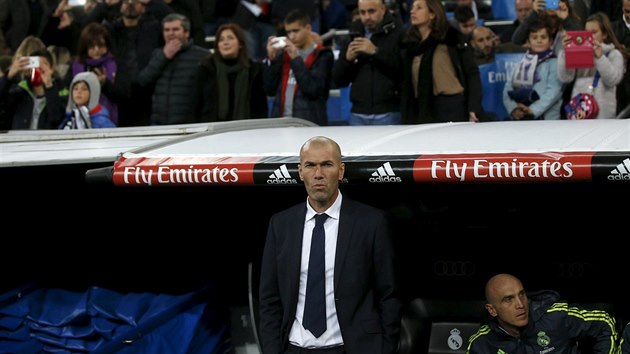 Zinédine Zidane pi své premiée jako kou Realu Madrid