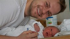 Zpvák Martin Chodúr se svým prvorozeným synem Martinem (1. ledna 2016)