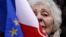 Ovlada�e jsou na�e! Tisíce Polák� demonstrovaly proti mediálnímu zákonu (9....