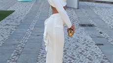 Andrea Vere�ová zazá�ila ve zkráceném topu s dlouým rukávem a v dlouhé sukni s...