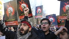 Protesty v Teheránu proti popravě Nimra Bákira al-Nimra (3. ledna 2016).