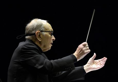 Italský hudební skladatel a dirigent Ennio Morricone vystoupil 15. ledna v...