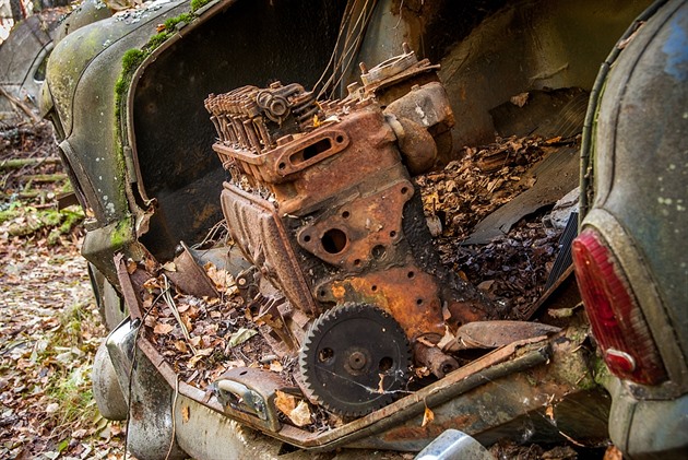 Video pro otrlé: největší evropský autohřbitov fascinuje i děsí