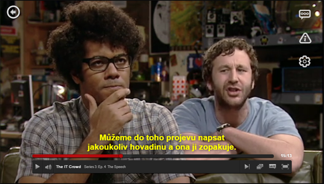 Seriál IT Crowd na platform� Netflix. Videotéka nabízí i nové seriály, nap�íklad D�m z karet nebo filmové klasiky.