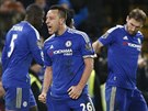 RADOST KAPITÁNA. John Terry srovnal zápas s Evertonem a v osmé nastavené...