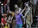 Scéna z Bizetovy opery Lovci perel v Metropolitní opee