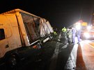 Nehoda kamionu zablokovala silnici mezi eskými Budjovicemi a eským Krumlovem
