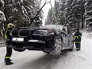Havarovan� BMW samo p�ivolalo sv�mu �idi�i k obci B�l� na Fr�decko-M�stecku...