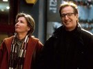 Alan Rickman s Emmou Thompsonovou ve filmu Láska nebeská (2003)