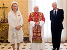 Pape Benedikt XVI. a belgický královský pár, královna Paola a král Albert II....