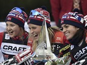 NORSK VLDKYN. Druh Ingvild stbergov (zleva), vtzka Therese Johaugov a...