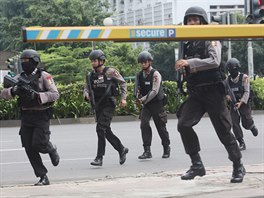Indonskou Jakartou otsla srie silnch exploz(14. ledna 2016)