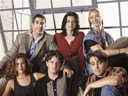 Jennifer Anistonov, David Schwimmer, Matthew Perry, Courteney Coxov, Lisa...