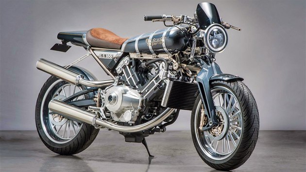 Ped dvma lety se svtu pedstavil prototyp Brough Superior SS100 navazujc na pvodn styl.