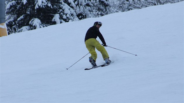 Do skiareálu Svatý Petr ve Špindlerově Mlýně se sjeli příznivci telemarkového lyžování (16.1.2016).