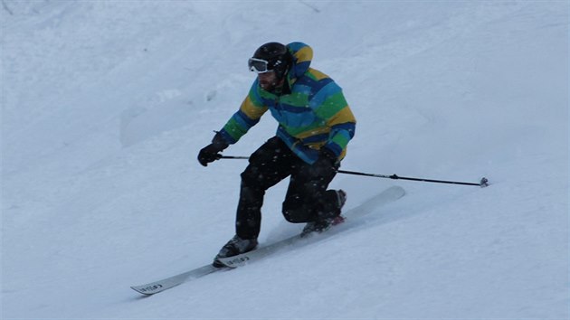 Do skiarelu Svat Petr ve pindlerov Mln se sjeli pznivci telemarkovho lyovn (16.1.2016).