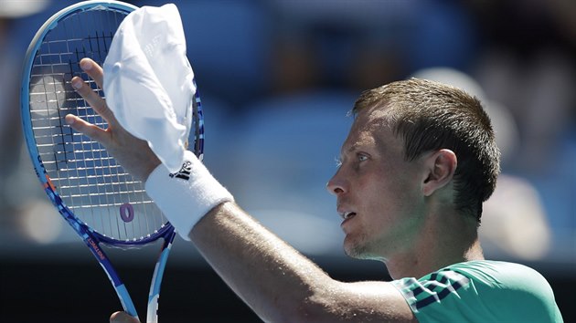 esk tenista Tom Berdych v duelu 1. kola Australian Open s Indem Bhambrim.