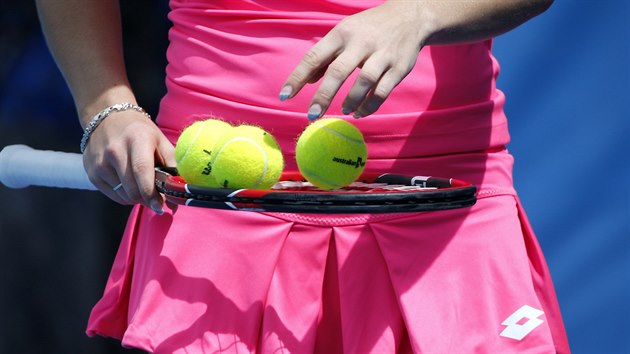 esk tenistka Kateina Siniakov v duelu 1. kola Australian Open se  vcarkou Bacsinzskou.