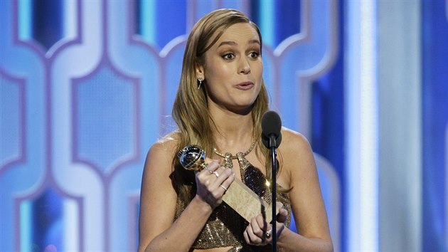 Brie Larsonov pevzala Zlat glbus pro nejlep hereku za drama Room (2016).