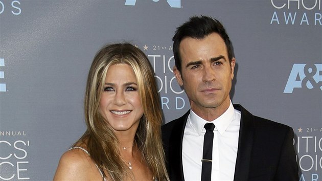 Jennifer Anistonov a jej manel Justin Theroux (Santa Monica, 17. ledna 2016)