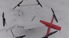 Nový dron pomáhá horské slub. Umí nést záchranný balíek