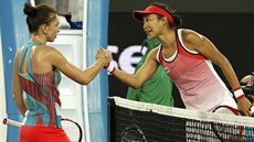 P�EKVAPIVÁ VÍT�ZKA. �ekalo se, �e po 1. kole bude �ang �uaj (vpravo) spí�...