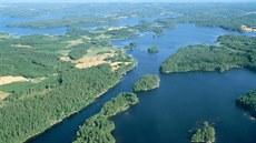 Finsku se pezdívá zem tisíc jezer.