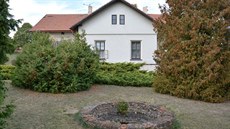 Podlesí, okres P�íbram. U�itná plocha v�etn� stodoly a gará�e je 224 metr�...