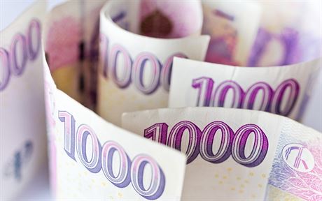 Analytici upozorují, e v zásad není rozdíl v nabídce bonus mezi bankami a nebankovními institucemi. Ilustraní snímek