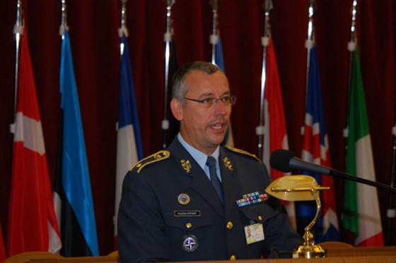Brigádní generál v záloze František Mičánek.