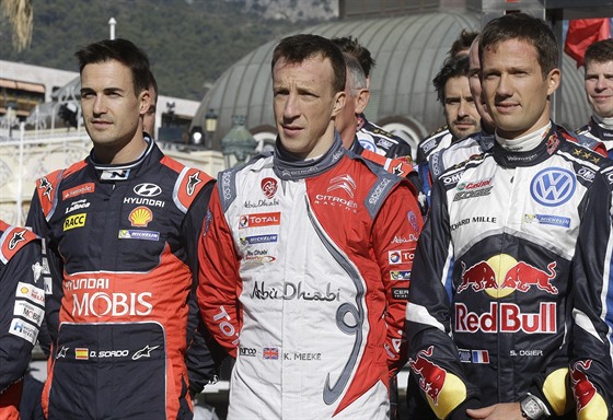 Dani Sordo, Kris Meeke a Sebastien Ogier (zleva) pózují ped startem Rallye...