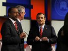 Republikánští kandidáti o prezidentskou nominaci Ben Carson, Jeb Bush a Ted...