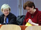 Vra Mareová u Krajského soudu v Ústí nad Labem (21. ledna 2016)
